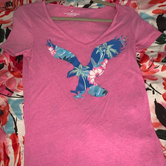 American Eagle Graphic Tee - Picture 1 of 2